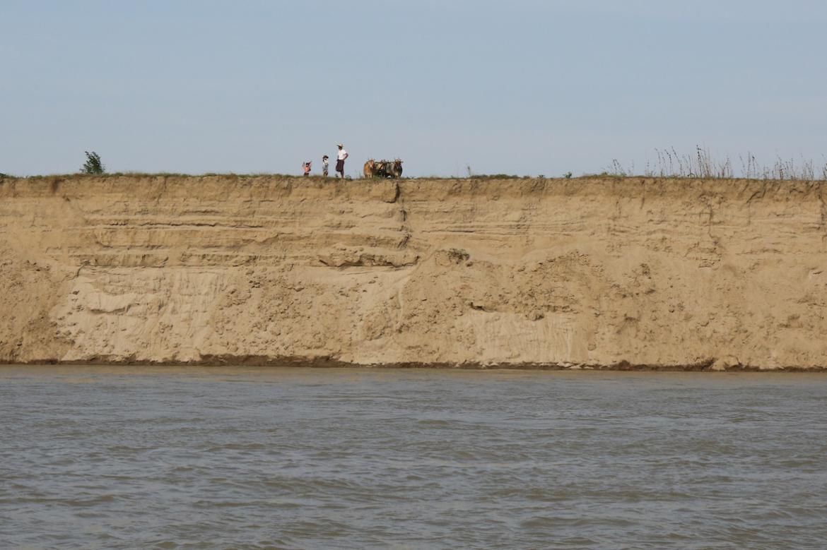 our-land-is-collapsing-around-us-ayeyarwady-at-risk-from-rampant-sand-mining-1582173142