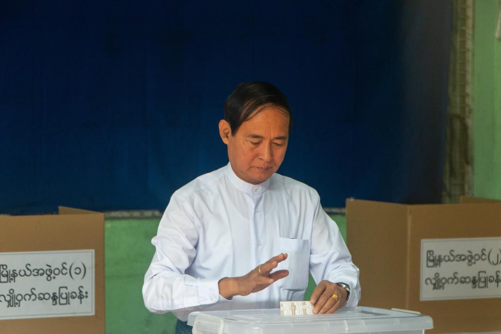 President U Win Myint voted early on March 31 in Yangon’s Tarmwe Township (Thuya Zaw | Frontier)