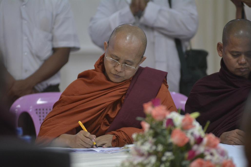 U Wirathu at Wednesday's Ma Ba Tha meeting, held at Insein Ywama Monastery in Yangon. (Teza Hlaing / Frontier)