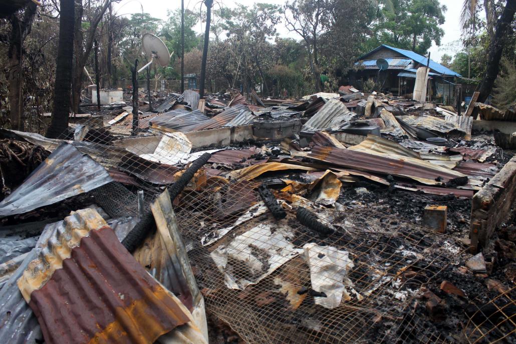 The charred remains of homes in Alae Than Kyaw village. (Nyan Hlaing Lynn | Frontier)