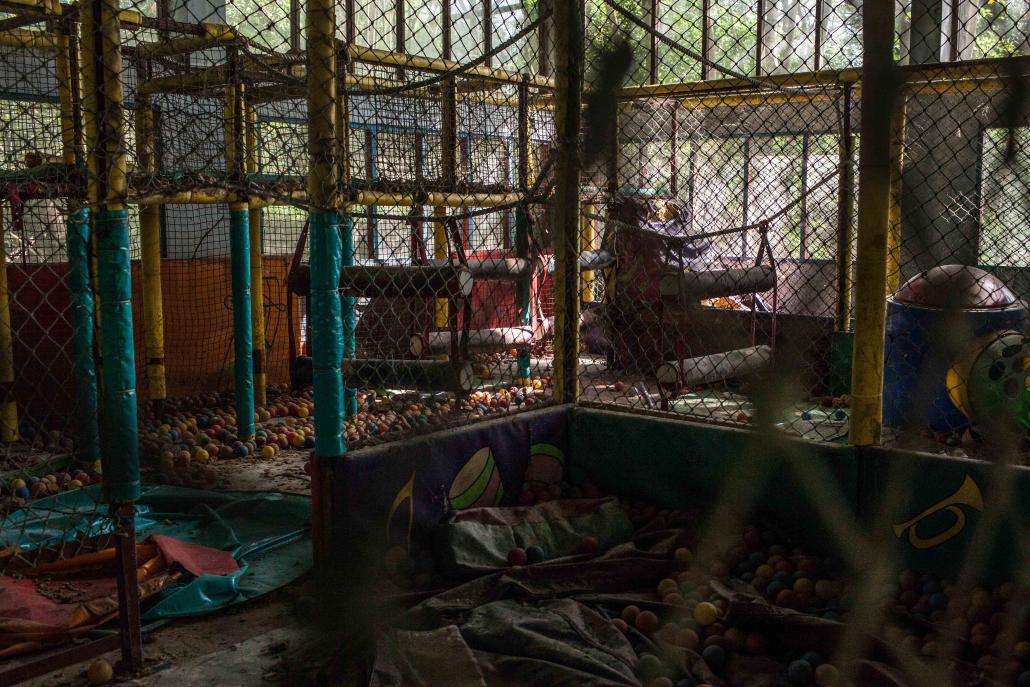 The abandoned amusement park near Yangon Zoological Gardens. (Lauren DeCicca / Frontier)