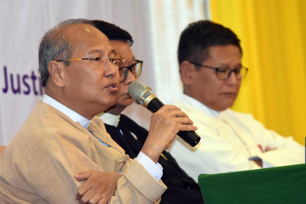 Magway Chief Minister U Aung Moe Nyo speaks at an anti-corruption seminar. (Steve Tickner | Frontier)