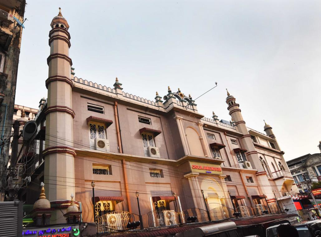 A photo of the exterior of the Cholia Jamah Mosque, one of Myanmar's oldest, in downtown Yangon. (Steve Tickner | Frontier)