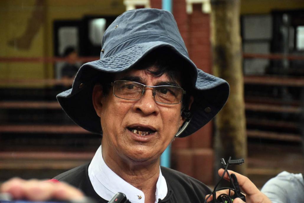 Lawyer U Robert San Aung speaks to reporters at the Yangon Northern District Court on 28 June, 2018. (Steve Tickner | Frontier)