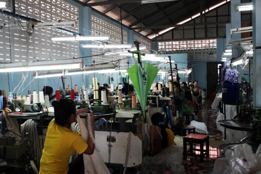 Myanmar migrant workers in Mae Sot. (Jared Downing / Frontier)