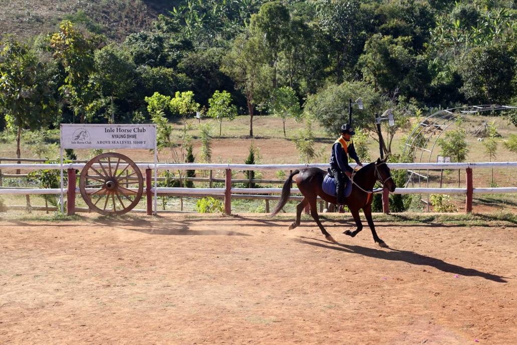 Daw Swe Swe Lwin used the proceeds from winning a DFID-funded business innovation competition to support the Inle Horse Club. (Sha Miao | Frontier)