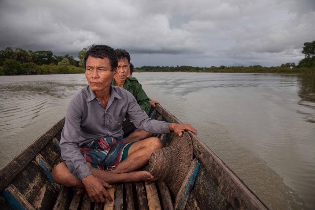 Residents return to Myaing Galay village in Hpa-an Township, Kayin State. (Theint Mon Soe — J / Frontier)