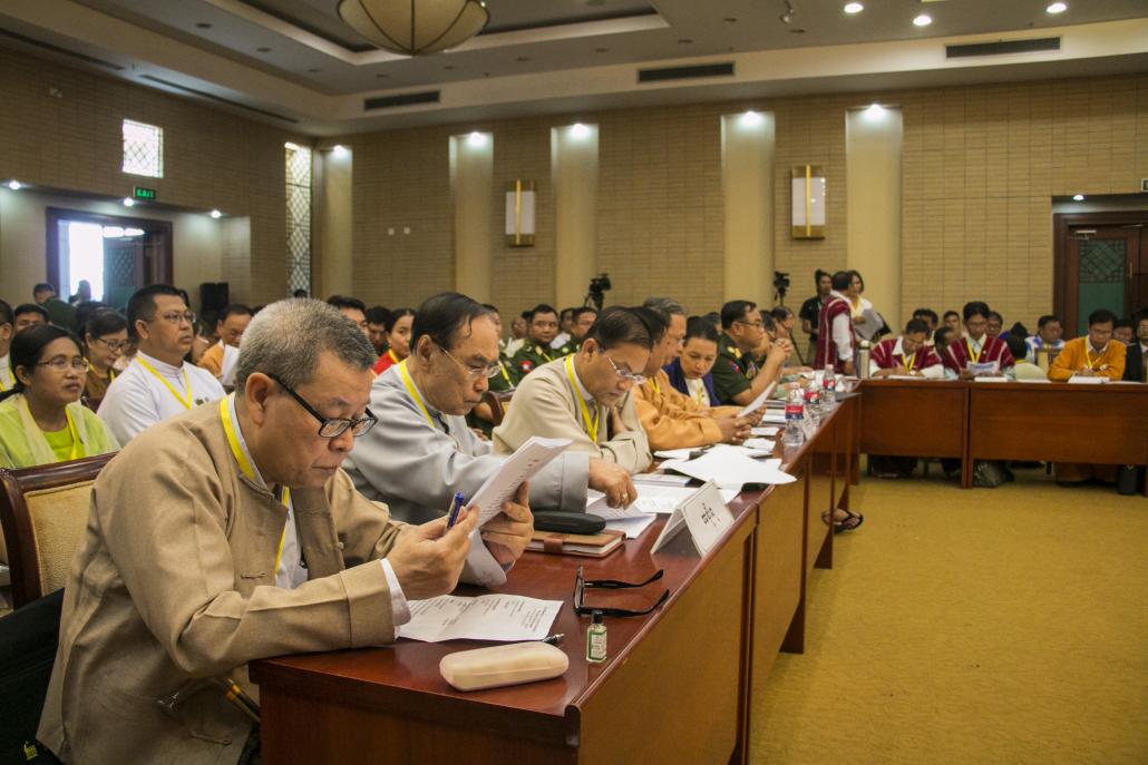 Participants attend a meeting at the 21st Century Panglong Union Peace Conference held in Nay Pyi Taw in May 2017. (Nyein Su Wai Kyaw Soe | Frontier)