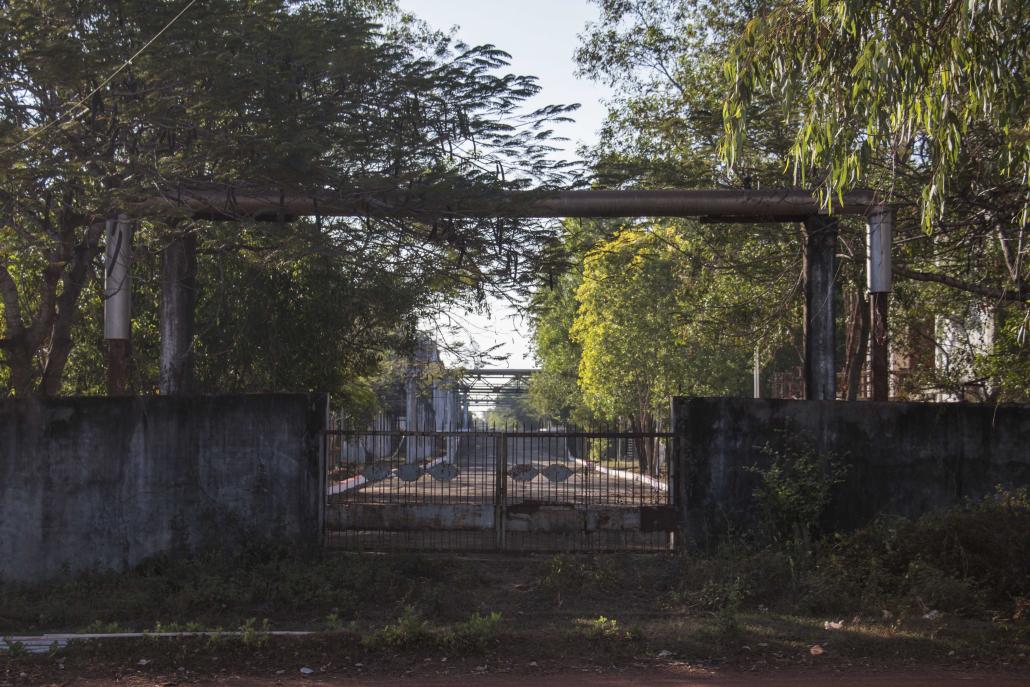 The Thabaung paper mill has not run since December 2013, when Myanma Oil and Gas Enterprise stopped providing natural gas. (Nyein Su Wai Kyaw Soe | Frontier)