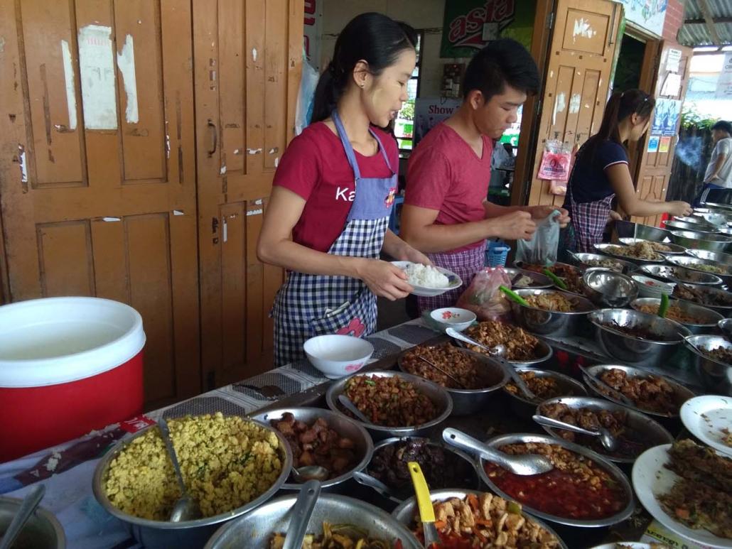 Shan Cherry street-side restaurant. (Emily Fishbein | Frontier)