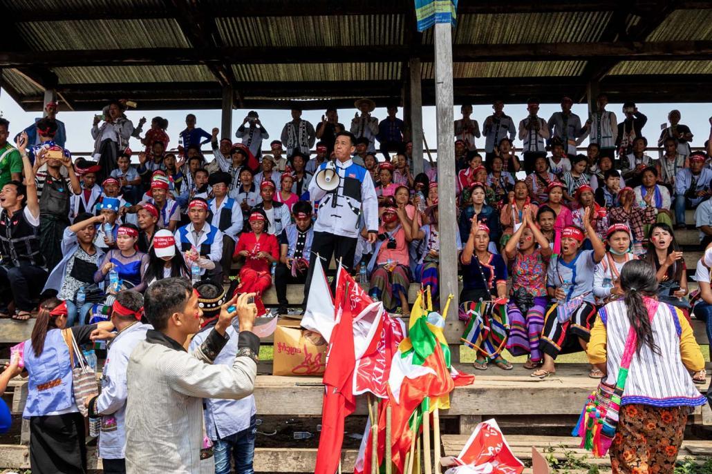 ဇွန်လ ၃ ရက်က မြစ်ကြီးနားဆန္ဒပြပွဲ၌ လီဆူးအမျိုးသားများ ဖွံ့ဖြိုးတိုးတက်ရေးပါတီဥက္ကဋ္ဌ ဦးရွှေမင်းကို တွေ့ရစဉ်။ ဓာတ်ပုံ - ဖိုးရှိန်း