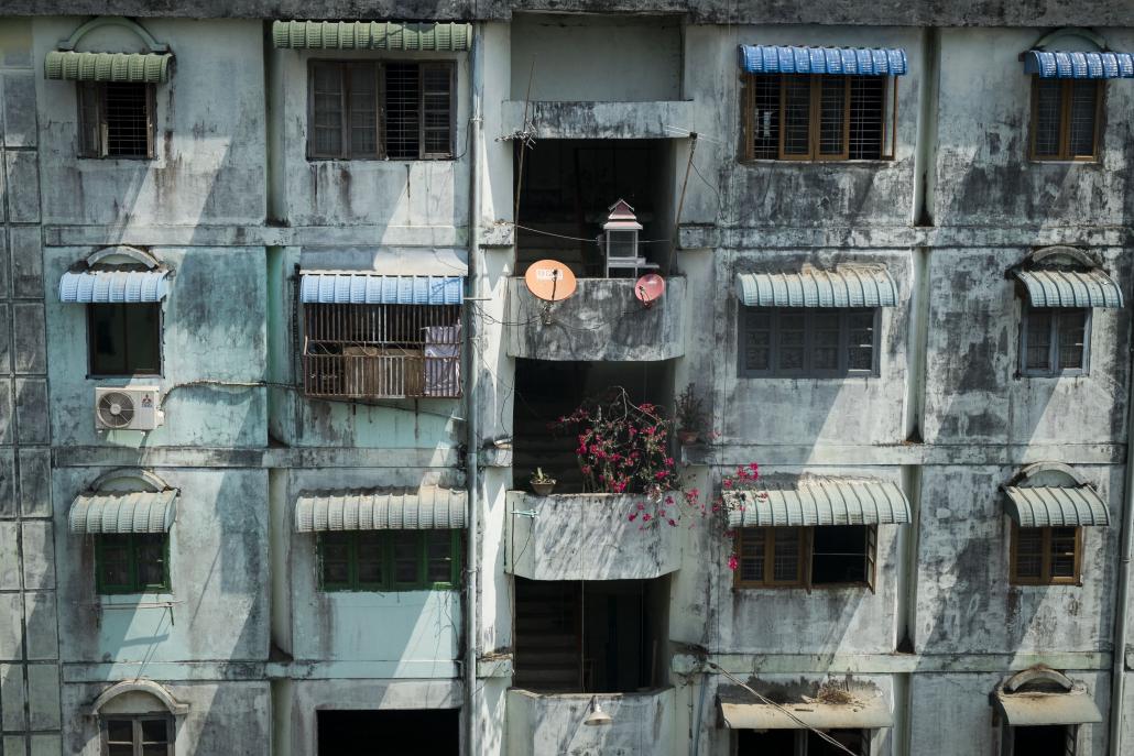 Migrants moving to Yangon in search of work are struggling to find affordable housing in the country’s commercial capital. (Teza Hlaing / Frontier)