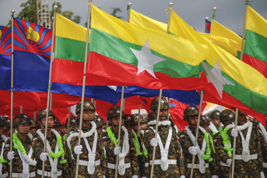 The illegal trade gates are an important source of income for armed groups along the Thai border, including the Kayin State Border Guard Force, which is part of the Tatmadaw. (Nyein Su Wai Kyaw Soe | Frontier)