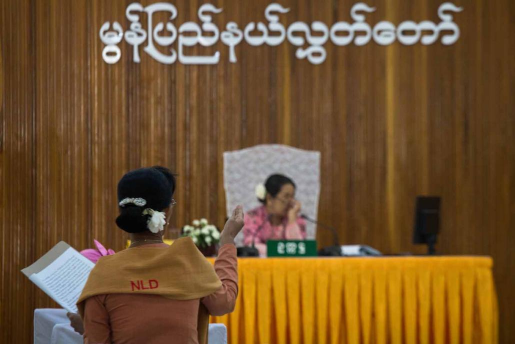 မွန်ပြည်နယ်လွှတ်တော်ကို NLD ကိုယ်စားလှယ်အများစုနဲ့ ဖွဲ့စည်းထားပါတယ်။ ဓာတ်ပုံ-ငြိမ်းဆုဝေကျော်စိုး