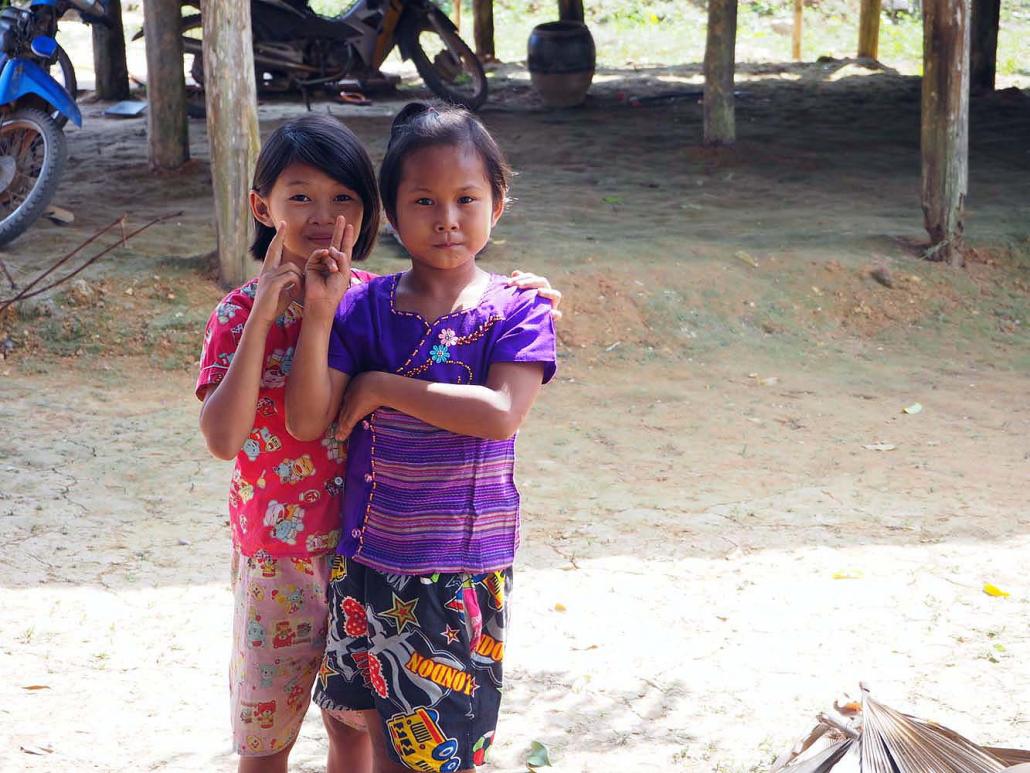 Children in Ma Noe Yone village tract, Bokpyin Township. (Ben Dunant | Frontier)