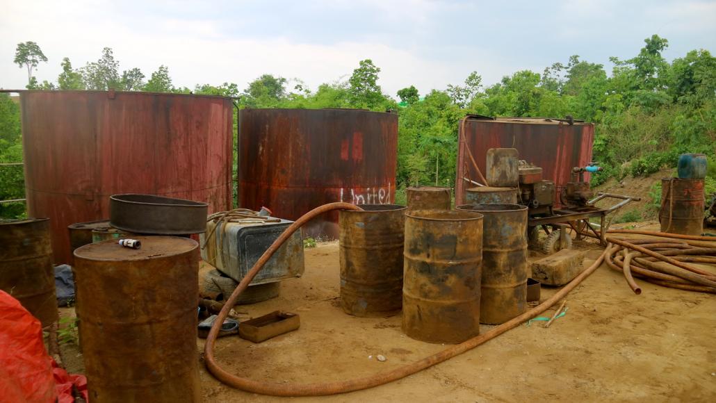 From March 15 it became impossible to sell oil and most people left Thabyenyo, but well owners retained a small number of workers to continue drawing oil and watch over their equipment. (Nay Aung | Frontier)