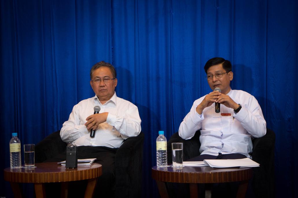 ဆွေးနွေးပွဲဒုတိယနေ့အပြီးတွင် သတင်းစာရှင်းလင်းပွဲ ကျင်းပနေစဉ်။ ဓာတ်ပုံ-သူရဇော်