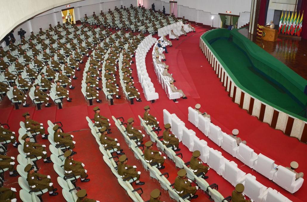 တပ်မတော်(ကြည်း) ဗိုလ်သင်တန်းကျောင်း(ဗထူး) ဗိုလ်လောင်းသင်တန်း အမှတ်စဉ် (၁၂၃) သီဟတပ်ခွဲ သင်တန်းဆင်းပွဲ။ဓာတ်ပုံ-တပ်မတော်ကာကွယ်ရေးဦးစီးချုပ်ရုံး