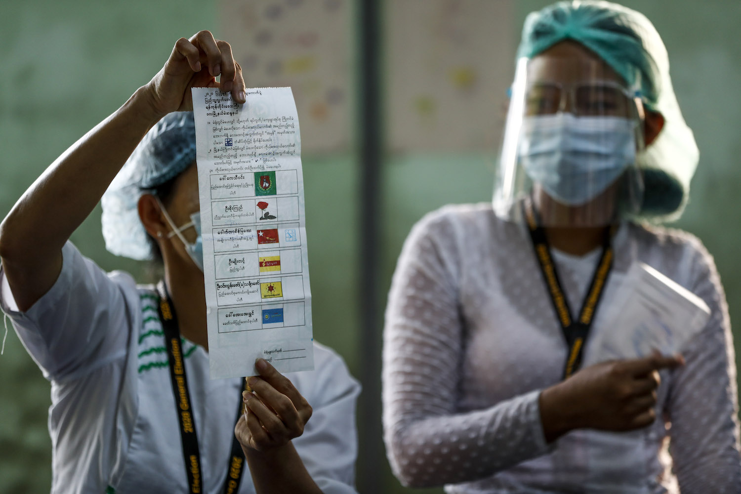 Polling station officials count votes in Kyan Sit Thar ward in Yangon's Dala Township. (Nyein Su Wai Kyaw Soe | Frontier)