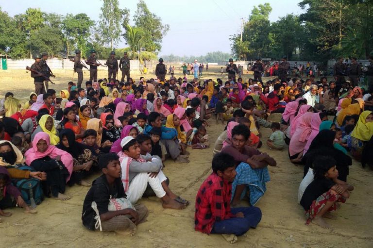 22000-fled-rakhine-to-bangladesh-in-one-week-1582221067