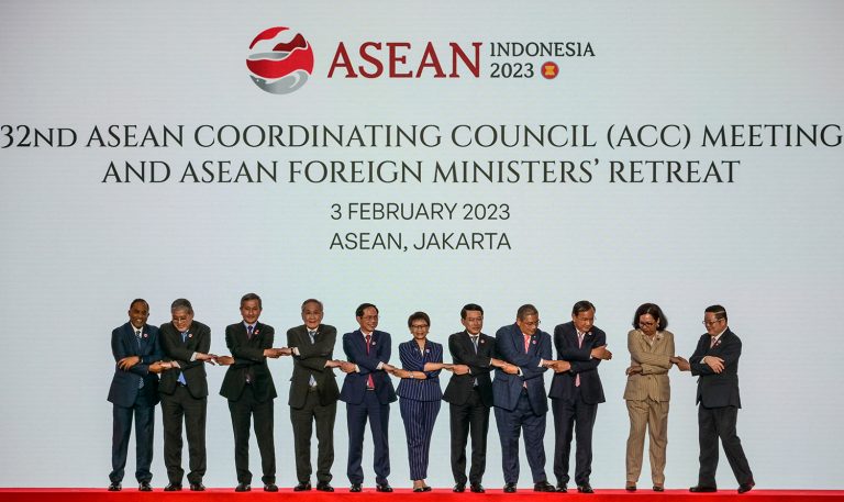 ASEAN Secretary General and Foreign Ministers (except Myanmar) pose during the 32nd ASEAN Coordinating Council meeting in Jakarta on February 3, 2023. (AFP)