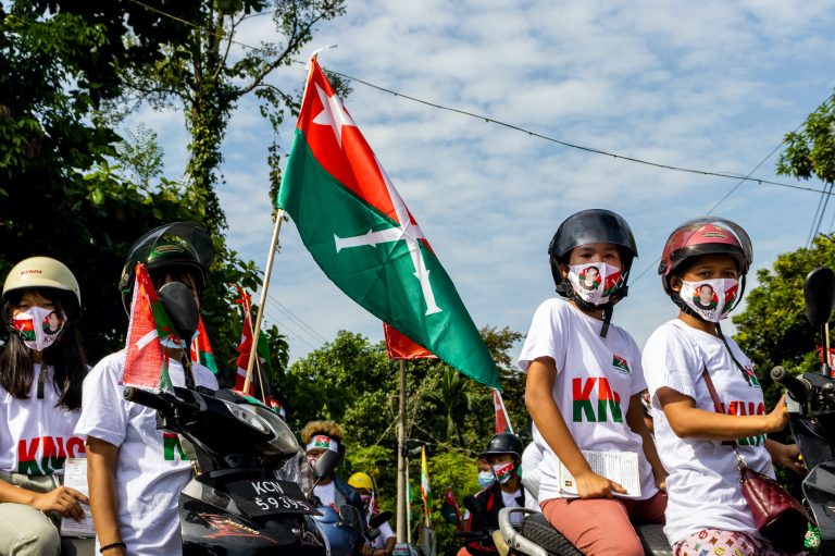 Kachin National Congress party supporters rally in Myitkyina on August 25. (Hkun Lat)