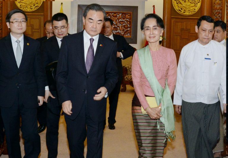 china_fm_suu_kyi.jpg