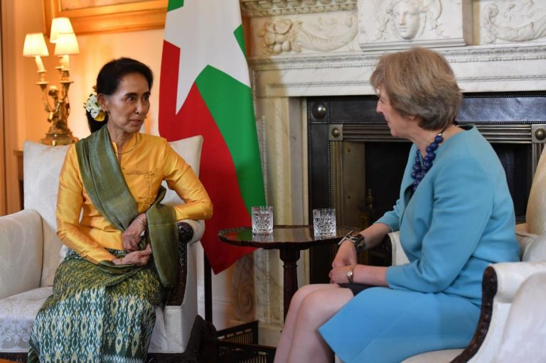 daw-suu-talks-human-rights-on-historic-uk-visit-1582224055