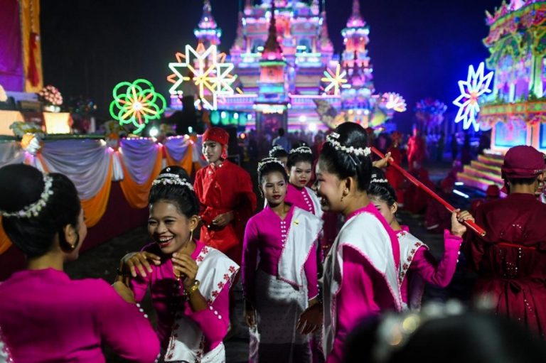 flamboyant-funeral-sees-off-myanmar-monk-in-costly-style-1582202522