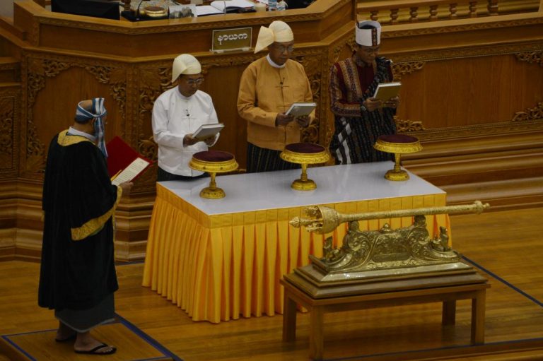 htin-kyaw-sworn-in-as-new-president-on-historic-day-1582197625