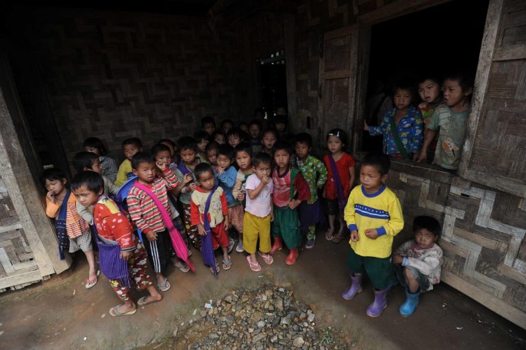 kachin-women-and-children-displaced-downhearted-and-waiting-to-go-home-1582183928