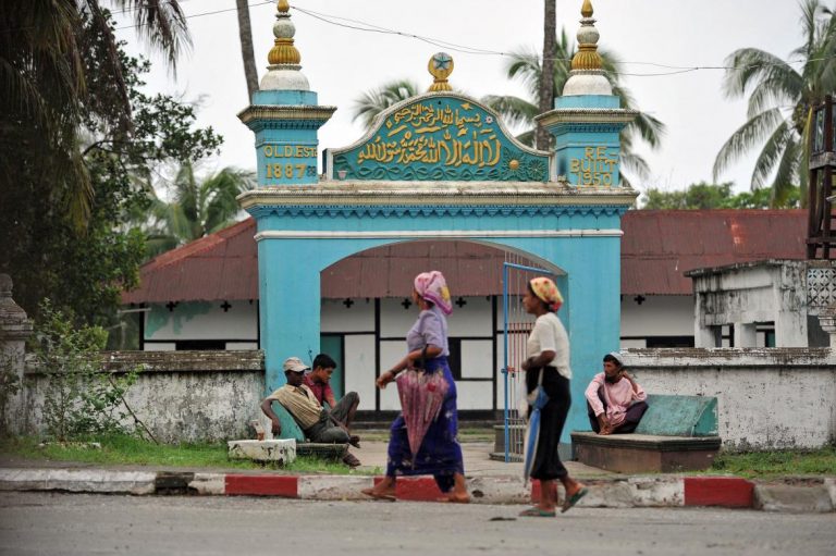 no-immediate-plans-for-illegal-buildings-on-border-rakhine-govt-1582223490