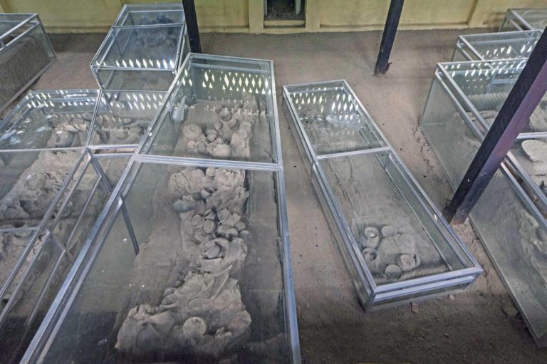 once-feted-by-myanmars-junta-bronze-age-cemetery-site-returns-to-the-spotlight-1582183371