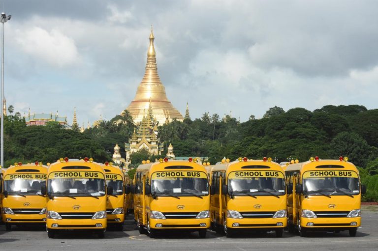 small-notes-shortage-follows-big-changes-to-yangon-bus-network-1582185073