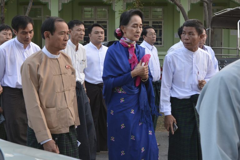 suu-kyi-nay-pyi-taw.jpg