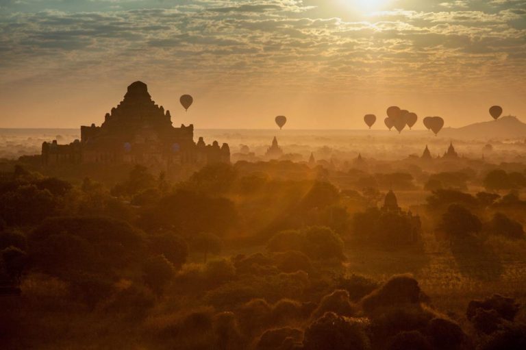 the-awesome-beauty-of-bagan-and-angkor-wat-1582184489