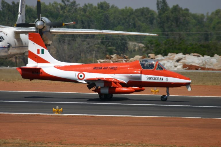 u2484_hal_hjt-16_kiran_indian_air_force_surya_kiran_aerobatic_team_8414605364.jpg