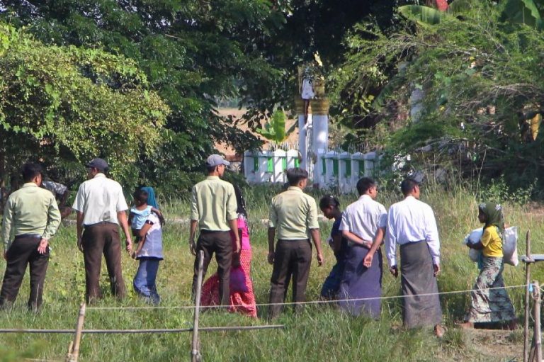 un-calls-for-calm-after-shots-fired-in-camp-in-myanmar-1582204848